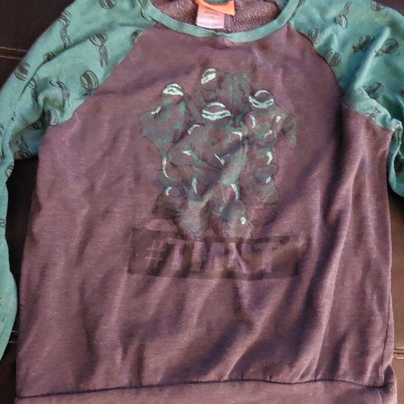 Teenage Mutant Ninja turtles boys medium  pullover - Picture 3 of 3